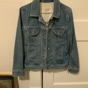 Short jean jacket